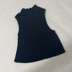 Ribbed black tank top